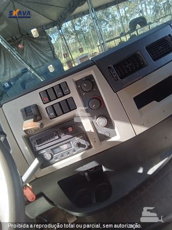 Caminhão Volvo VM 330 6x4 2p (Diesel) (E5)