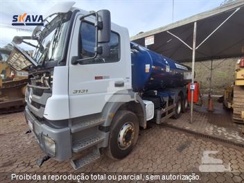 Caminhão Mercedes-Benz Axor 3131 6x4 2p (diesel)(E5)