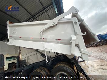 Caminhão Volvo FMX 500 8x4 2p (diesel) (e5)
