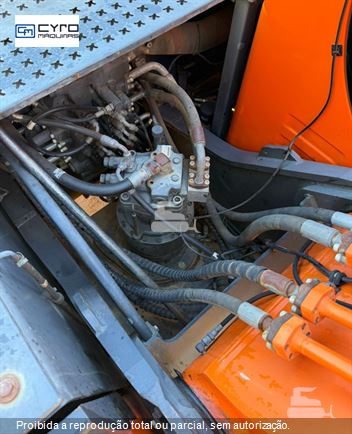 Escavadeira Doosan DX215