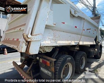 Caminhão Mercedes-Benz Axor 3131 6x4 2p (diesel)(E5)