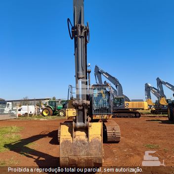 Escavadeira John Deere 200G
