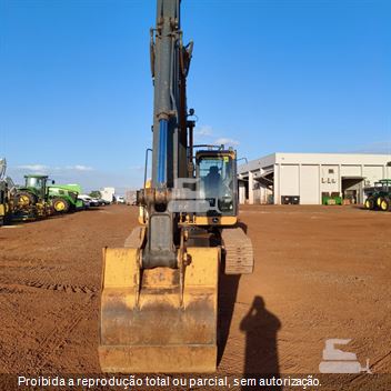 Escavadeira John Deere 200G
