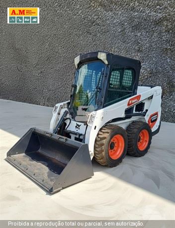 Mini-Carregadeira Bobcat S450