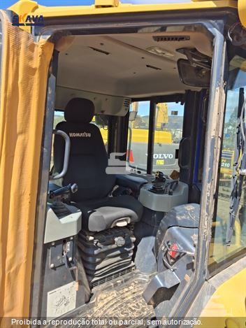 Trator de Esteira Komatsu D61-EX