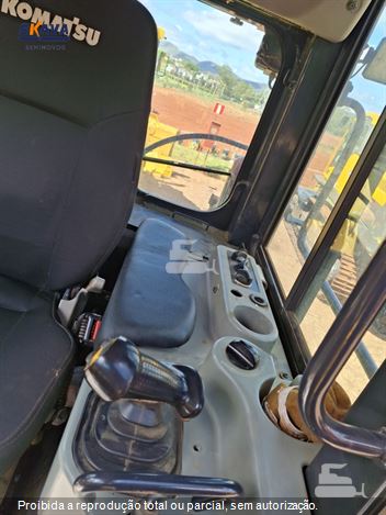 Trator de Esteira Komatsu D61-EX