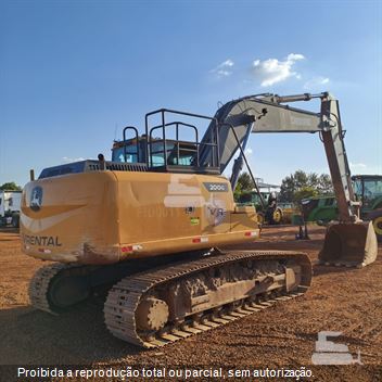 Escavadeira John Deere 200G
