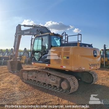 Escavadeira John Deere 200G