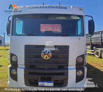 Caminhão Volkswagen 31-320 E Constellation 6x4 3-Eixos 2p (Diesel)