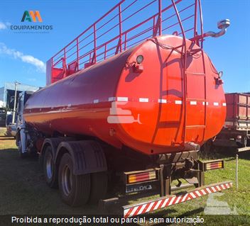 Caminhão Volkswagen 31-320 E Constellation 6x4 3-Eixos 2p (Diesel)