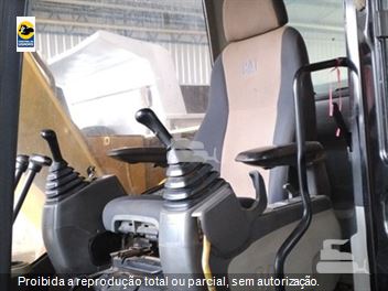 Escavadeira Caterpillar 313D2 L