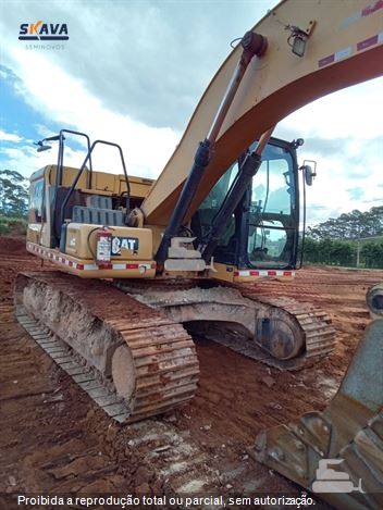 Escavadeira Caterpillar 320GC