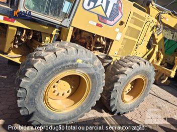 Motoniveladora Caterpillar 140K