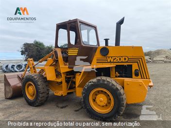 Pá Carregadeira Case W20D