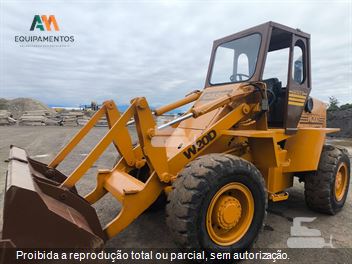 Pá Carregadeira Case W20D