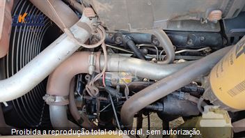 Retro Escavadeira Caterpillar 416F2