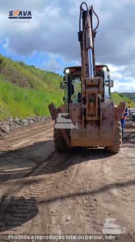 Retro Escavadeira Caterpillar 416F2