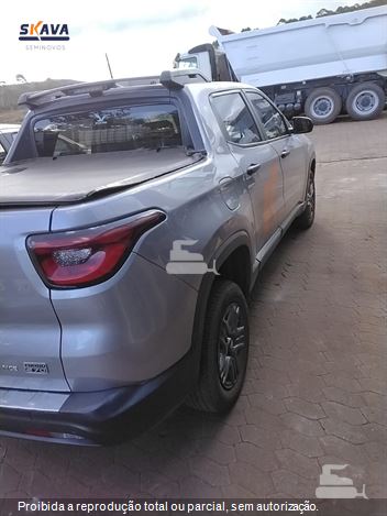 Fiat Toro Freedom 1.8 16V Flex Aut.
