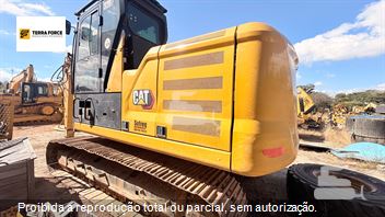 Escavadeira Caterpillar 320