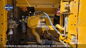 Escavadeira Caterpillar 320GC