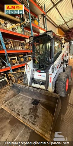 Mini-Carregadeira Bobcat S650