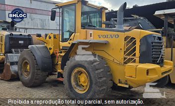 Pá Carregadeira Volvo L110F