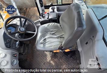 Pá Carregadeira Volvo L110F