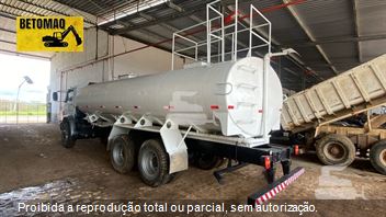 Caminhão Volkswagen 26-220 6x4 3-Eixos 2p (diesel)