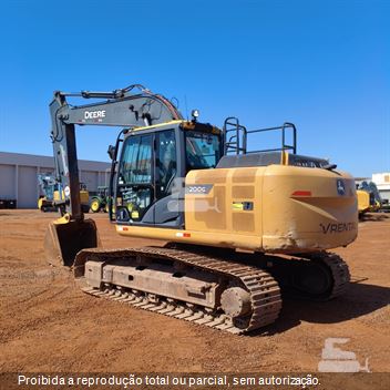 Escavadeira John Deere 200G
