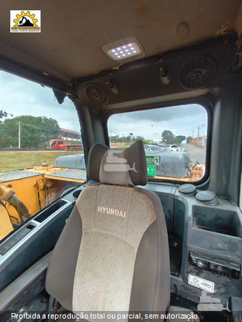 Escavadeira Hyundai R220LC-9S