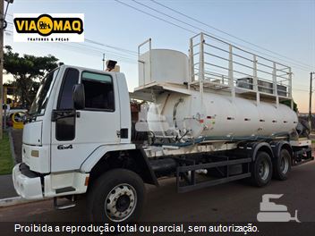 Caminhão Ford CARGO 2632 E 6x4 T 3-Eixos 2p (diesel)