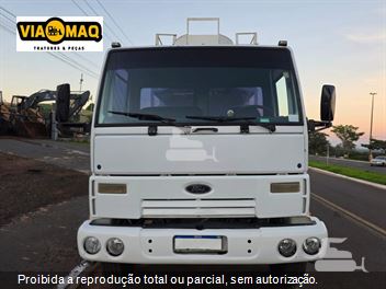 Caminhão Ford CARGO 2632 E 6x4 T 3-Eixos 2p (diesel)