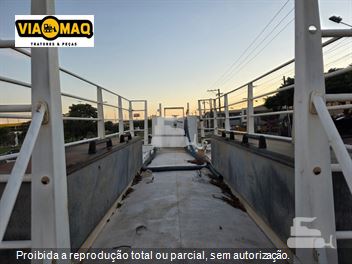 Caminhão Ford CARGO 2632 E 6x4 T 3-Eixos 2p (diesel)
