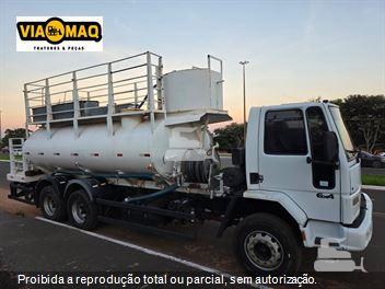 Caminhão Ford CARGO 2632 E 6x4 T 3-Eixos 2p (diesel)