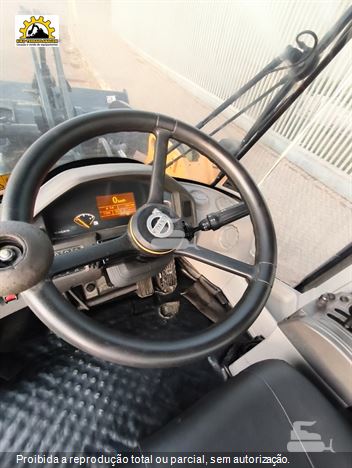 Pá Carregadeira Volvo L60F