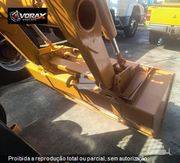 Mini-Carregadeira Case 410
