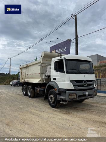 Caminhão Mercedes-Benz Axor 2831 6x4 2p (diesel)