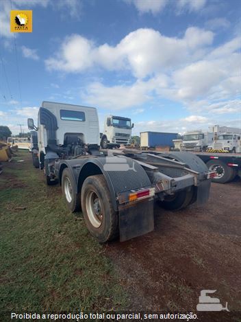 Caminhão Volvo FH 520 6x4 2p (diesel)