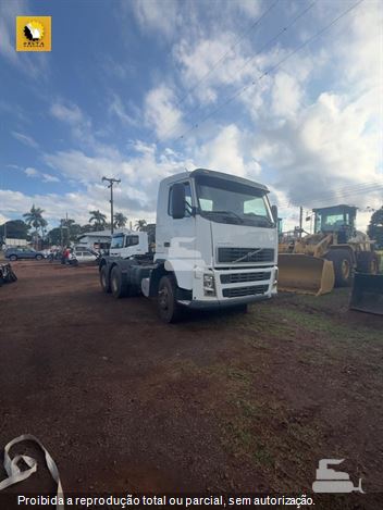 Caminhão Volvo FH 520 6x4 2p (diesel)