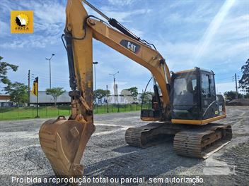 Escavadeira Caterpillar 313D2 L
