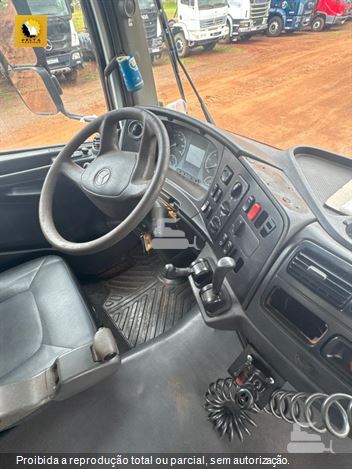 Caminhão Mercedes-Benz Axor 3344 S 6x4 2p (Diesel) (E5)