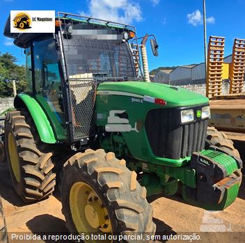 Trator Agrícola John Deere 5090E