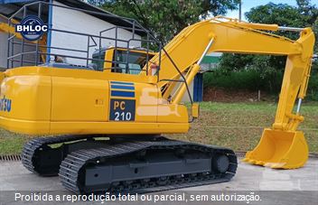 Escavadeira Komatsu PC210