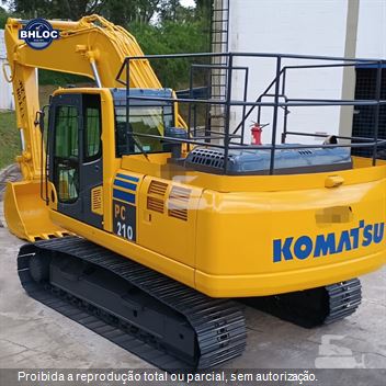 Escavadeira Komatsu PC210