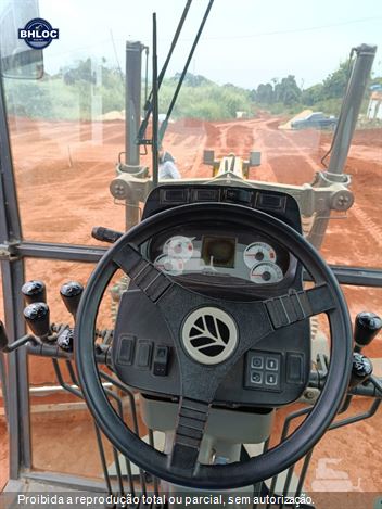 Motoniveladora New Holland RG170B