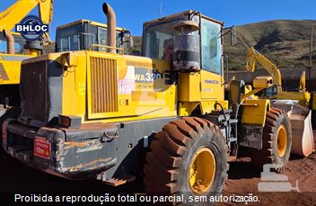 Pá Carregadeira Komatsu WA320