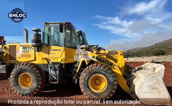 Pá Carregadeira Komatsu WA320