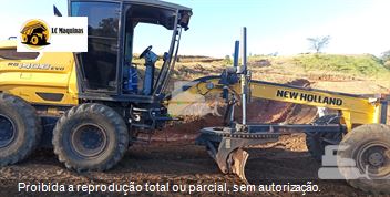 Motoniveladora New Holland RG140B
