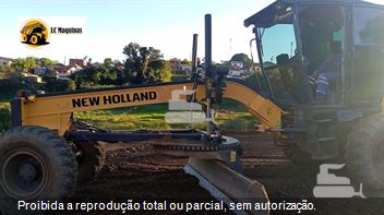 Motoniveladora New Holland RG140B