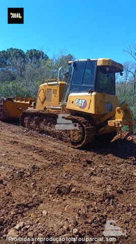 Trator de Esteira Caterpillar D4